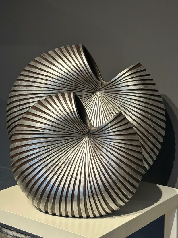 Metal Görünümlü Modern Dekoratif Vazo Seti (2'li) - Image 7
