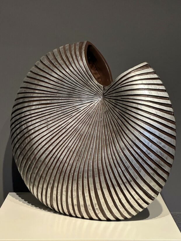 Metal Görünümlü Modern Dekoratif Vazo Seti (2'li) - Image 2