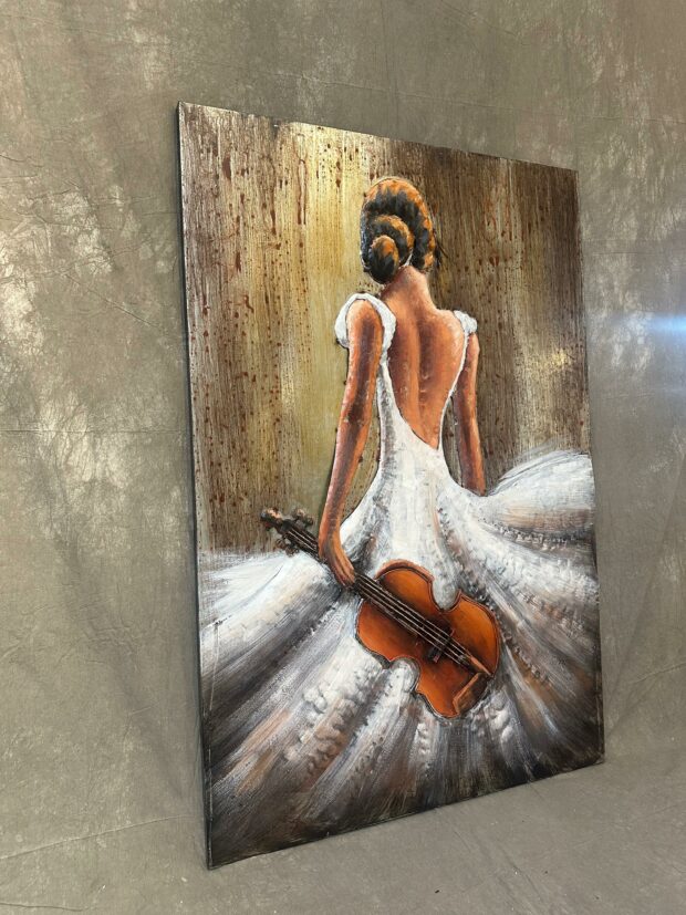 SERENADE Metal El Yapımı Kemanlı Kadın Tablosu – 100x150 cm - Image 3