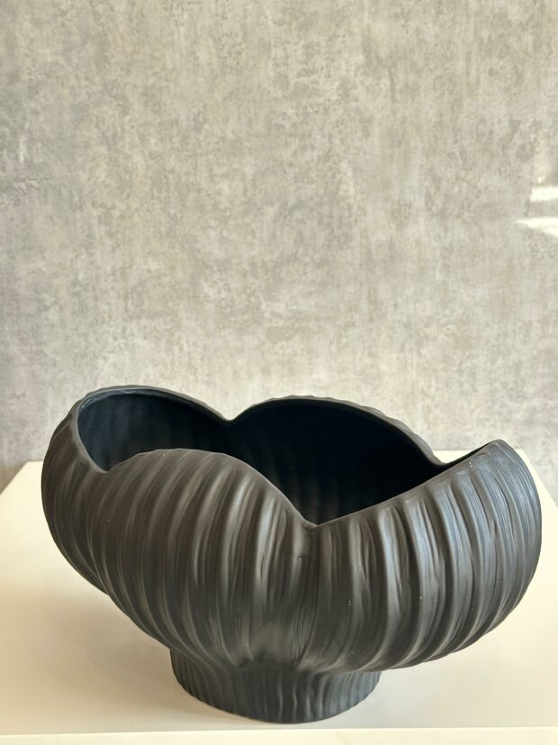 Dalga Formlu Geniş Ağızlı Seramik Dekoratif Saksı/Vazo – 36x23x19 cm - Image 10