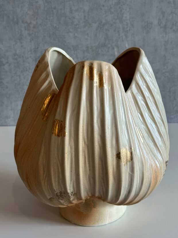 Lale Formlu Modern Seramik Dekoratif Vazo / Saksı – 31x31x16 cm - Image 2