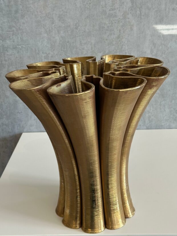 Modern Petal Formlu Seramik Vazo – 77x76x40 cm - Image 6