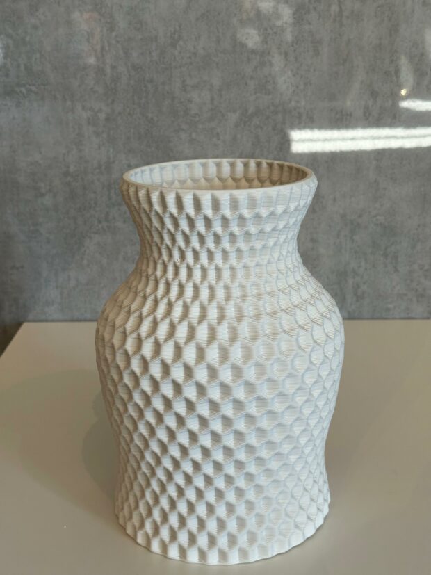 Modern Kabartma Desenli Seramik Vazo 19x19x29cm - Image 12
