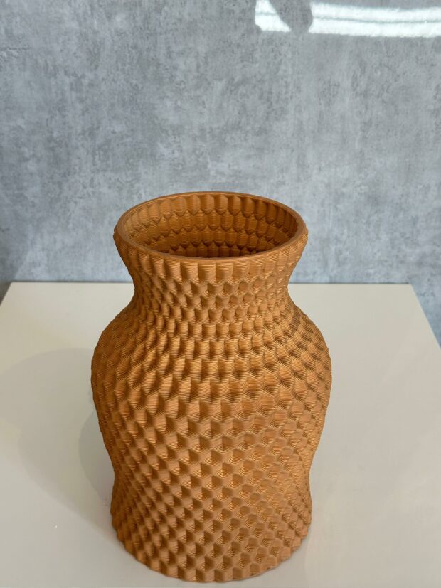 Modern Kabartma Desenli Seramik Vazo 19x19x29cm - Image 3