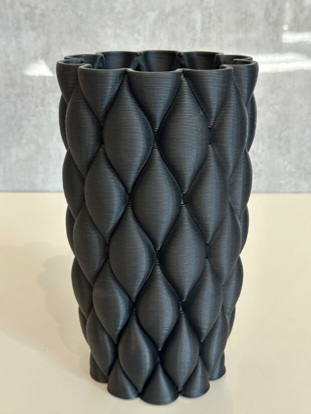 Modern Kabartma Desenli Seramik Vazo 15x15x27cm - Image 11