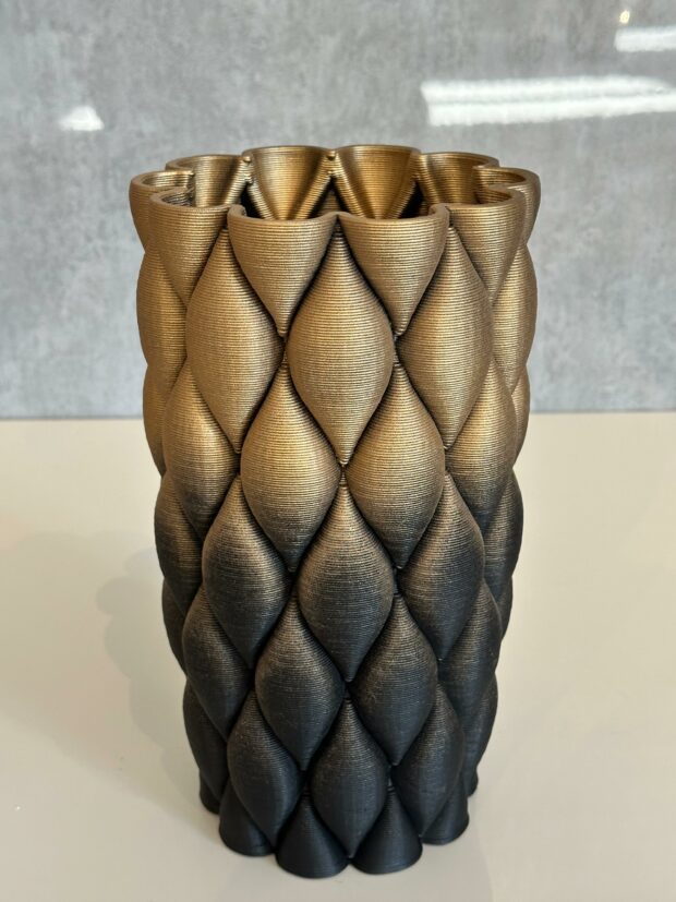 Modern Kabartma Desenli Seramik Vazo 15x15x27cm - Image 13