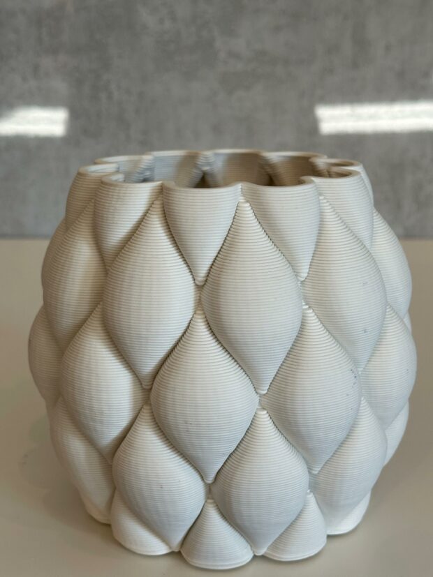 Modern Dokunuş, Zamansız Tasarım Seramik Dekoratif Vazo Serisi 16x16x15 cm - Image 11