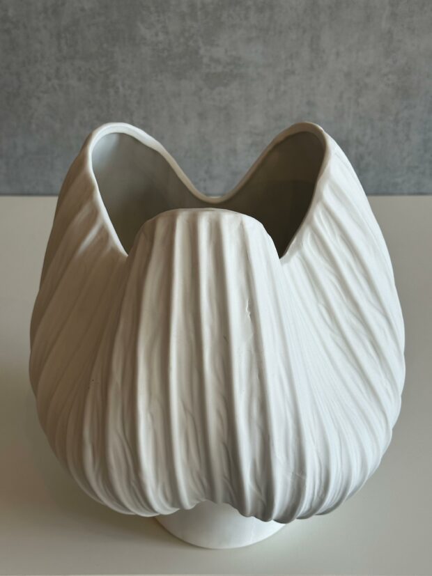 Lale Formlu Modern Seramik Dekoratif Vazo / Saksı – 31x31x16 cm - Image 8