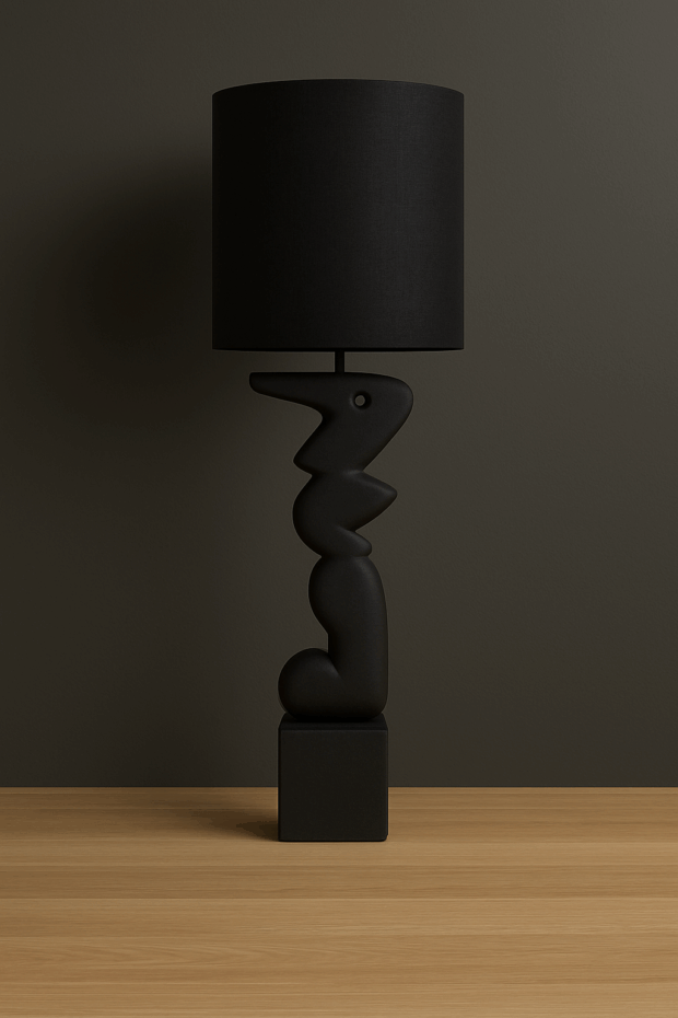 Modern Sanat Dokunuşu: Heykelsi Formda Siyah Resin Yer Lambası