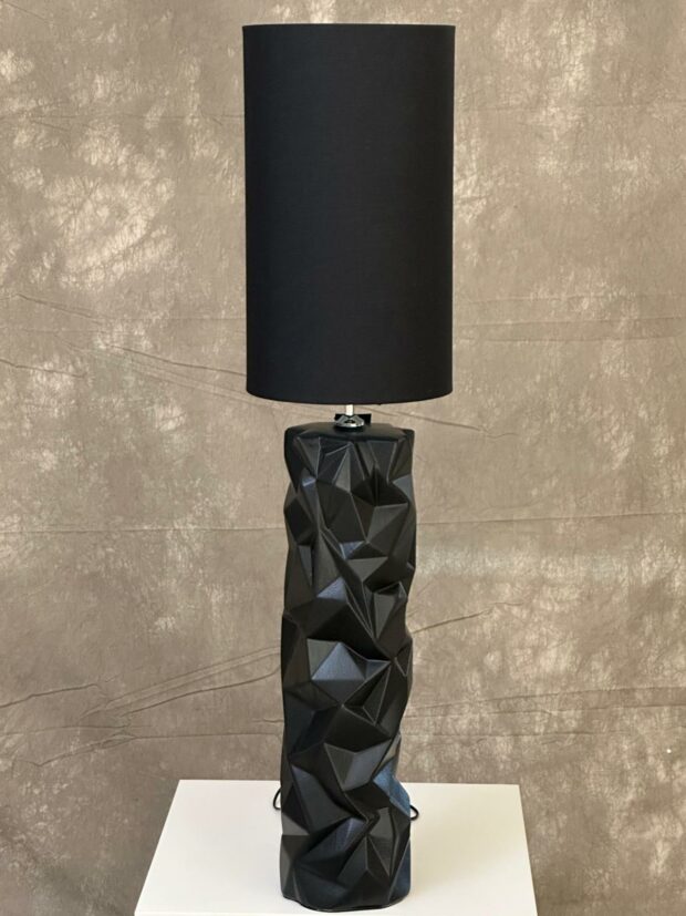 Modern Formda Zarafet: Seramik Polyresin Yer Lambası (28x28x119 cm) - Image 2